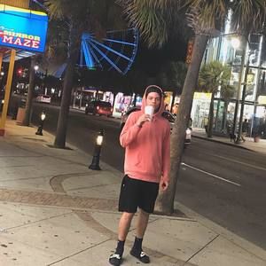 Meet your Posher, Luis